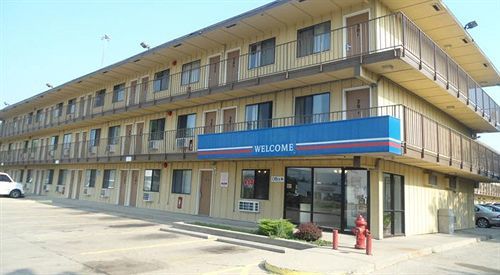 Travel Inn Sharonville Exterior photo