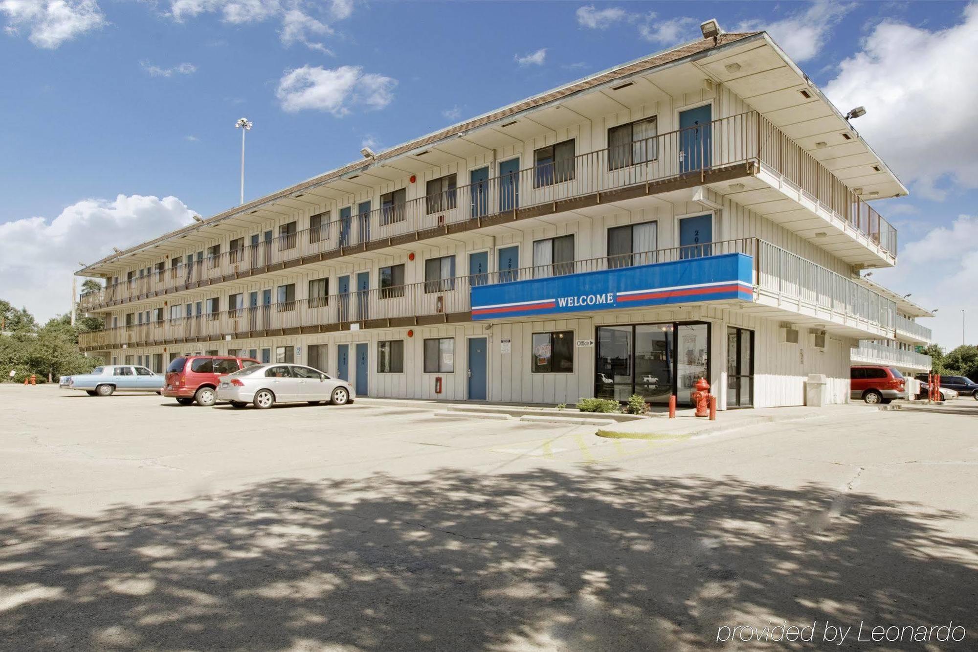 Travel Inn Sharonville Exterior photo